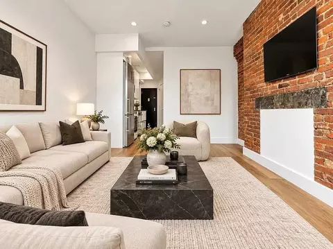130 Allen St #9L, New York, NY 10002