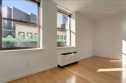 37 Wall St #9J, New York, NY 10005