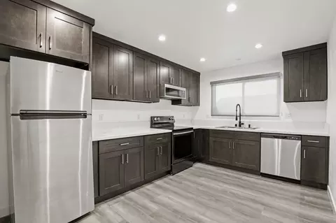 900 W College St #01B, Los Angeles, CA 90012