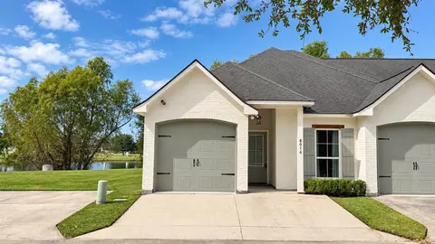 8016 Stonelake Village Ave, Baton Rouge, LA 70820