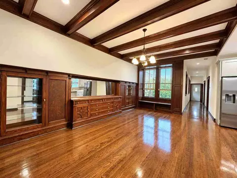 442 E 48th St #3W, Chicago, IL 60615