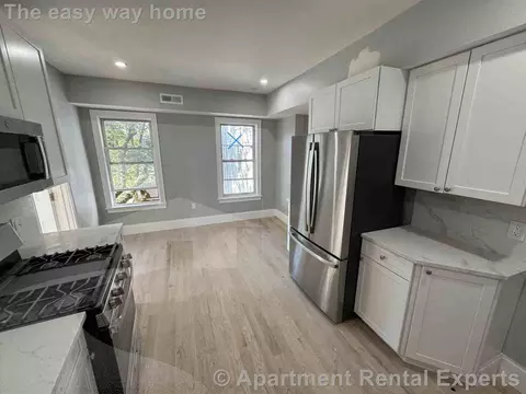13 Spring St #3, Somerville, MA 02143