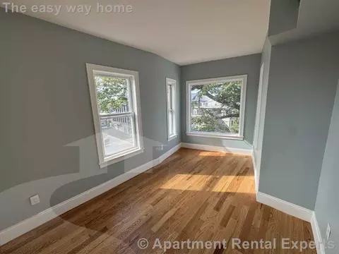 13 Spring St #3, Somerville, MA 02143
