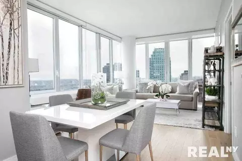 Undisclosed, Long Island City, NY 11101