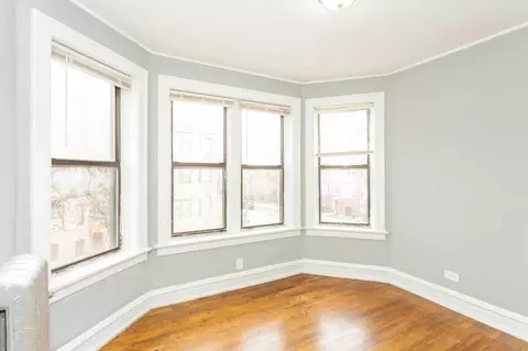 6949 S Paxton Ave #2A, Chicago, IL 60649