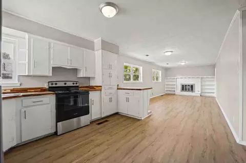 905 Cavanaugh Rd, Fort Smith, AR 72908