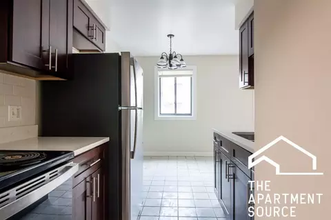 5841 N Winthrop Ave #304, Chicago, IL 60660