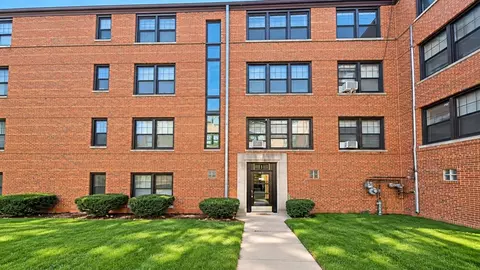5238 N Campbell Ave #3B, Chicago, IL 60625