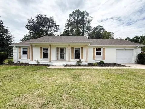 216 Haverhill Dr, Fayetteville, NC 28314