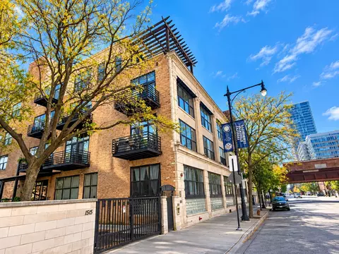 1525 S Michigan Ave #109, Chicago, IL 60605