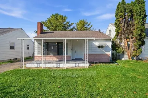 2185 Homestead Dr, Columbus, OH 43211