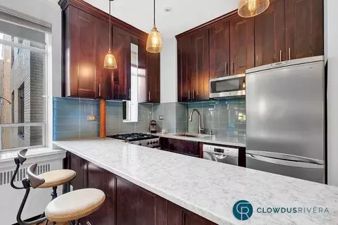 250 W 24th St #19DW, New York, NY 10011
