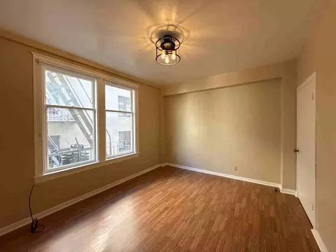 1220 Powell St #1B, San Francisco, CA 94133