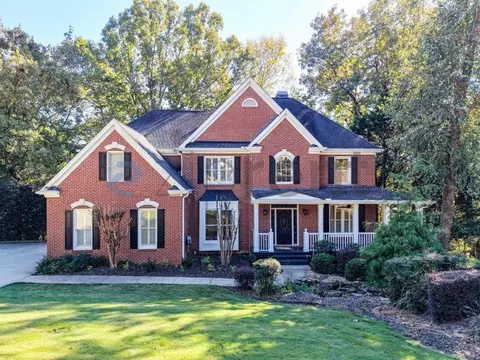 1920 Woods River Ln, Duluth, GA 30097