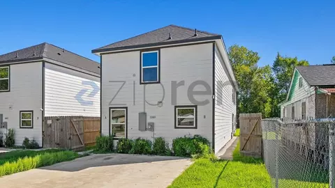 11610 Danford Ln #A, Houston, TX 77016