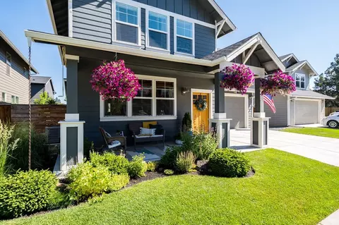 20788 SE Shea Ct, Bend, OR 97702