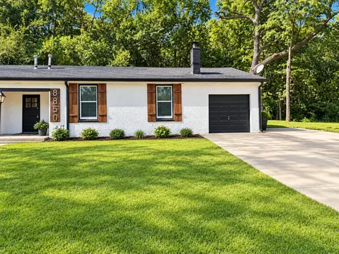 8850 Woodland Dr #NA, Lenexa, KS 66220