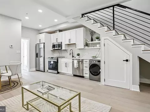 611 Kennedy St NW #402, Washington, DC 20011