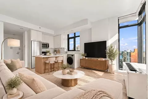 49 E 34th St #33B, New York, NY 10016