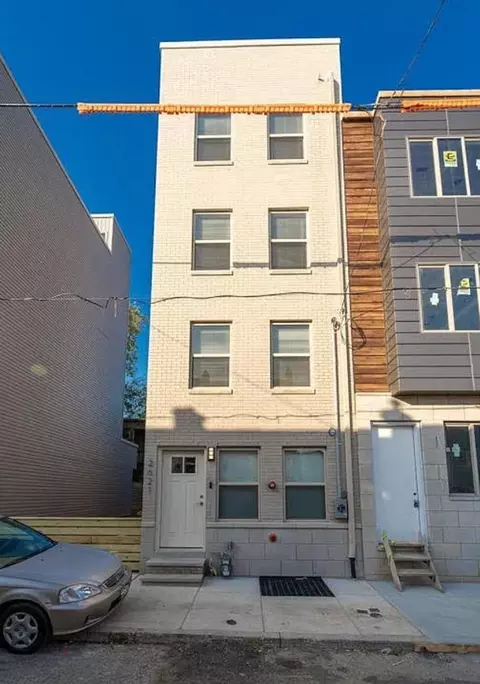 2621 Latona St, Philadelphia, PA 19146