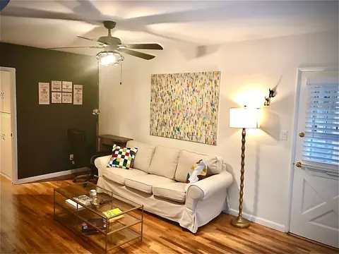 12425 Chandler Blvd, Valley Village, CA 91607