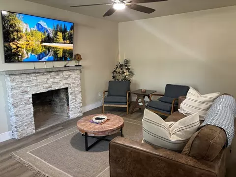 5929 E Dayton Ave #1603681P, Fresno, CA 93727