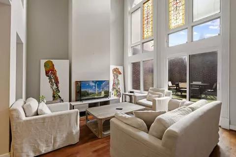 1514 17th St NW #1696386P, Washington, DC 20036