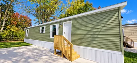 6610 Lear Nagle Rd #10, North Ridgeville, OH 44039