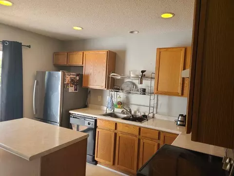 petrea ln, Charlotte, NC 28227