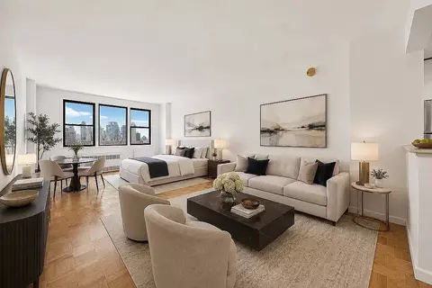 150 E 18th St #6K, New York, NY 10003