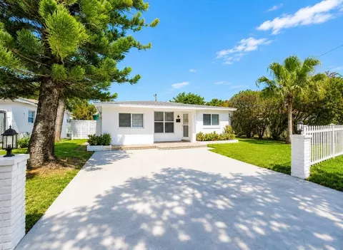 1721 N 16th Ct, Hollywood, FL 33020