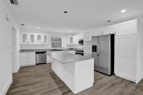 5981 NE 22nd Way, Fort Lauderdale, FL 33308