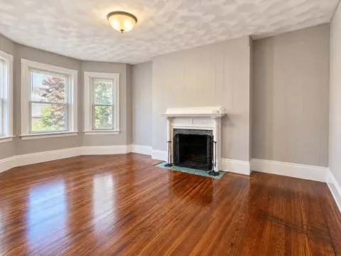 11 Park St #3, Brookline, MA 02446