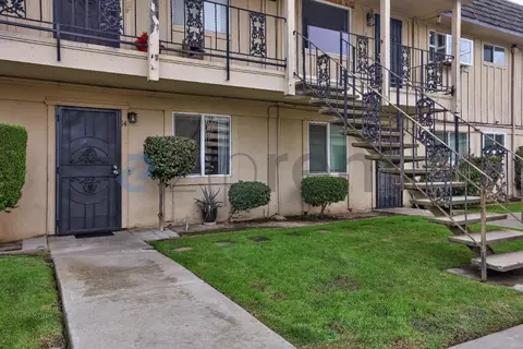 2420 Oxford Way #14, Stockton, CA 95204