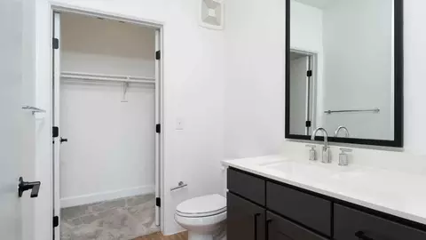 1401 Art Dilly Dr, Austin, TX 78702 photo 46