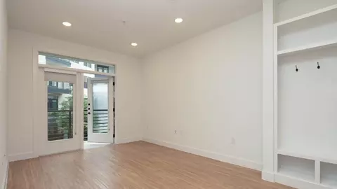 1401 Art Dilly Dr, Austin, TX 78702 photo 11