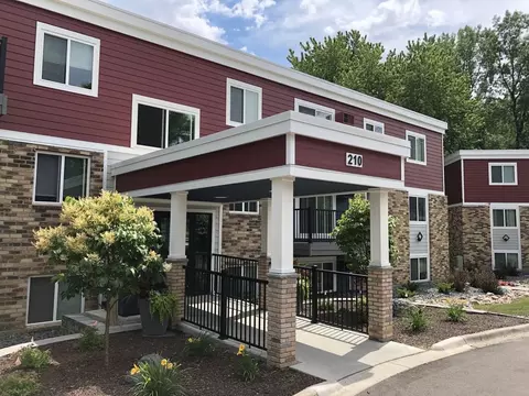 180 210 County Road B2 E #180-180, Little Canada, MN 55117