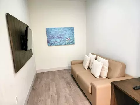 N Ocean Dr, Hollywood, FL 33019 photo 8