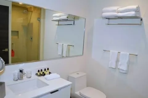 N Ocean Dr, Hollywood, FL 33019 photo 52