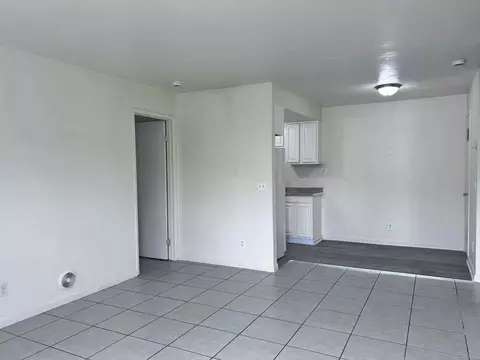 2777 Meadowview Rd, Sacramento, CA 95832