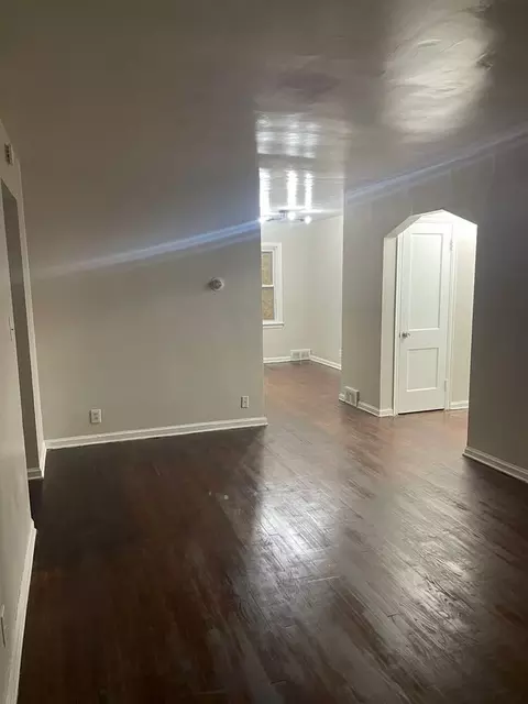 20237 W Chicago St, Detroit, MI 48228