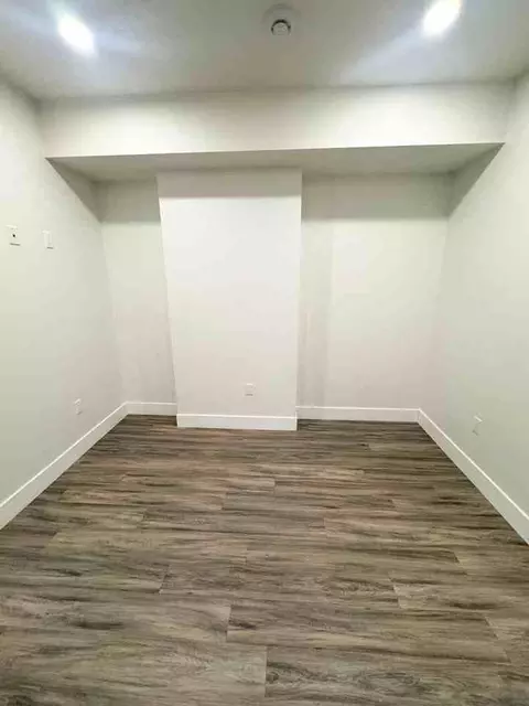 1450 W Washington Blvd, Los Angeles, CA 90007