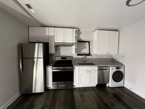 1328 W 18th Pl, Chicago, IL 60608