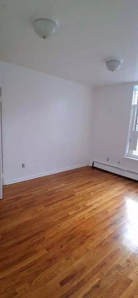 1530 Bryant Ave, New York, NY 10460