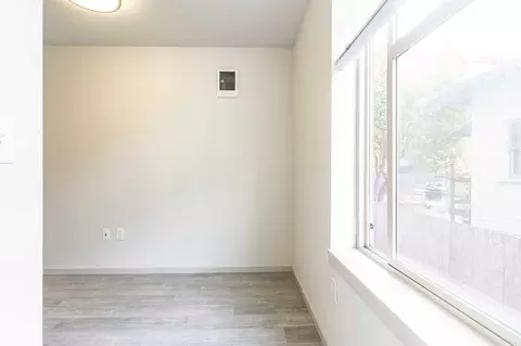 2250 NW Thurman St, Portland, OR 97210