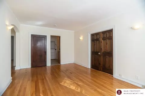 437 S Kenilworth Ave, Oak Park, IL 60302