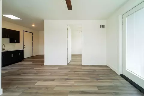 11 SE 57th Ave, Portland, OR 97215