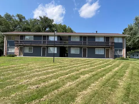 3441 W Warren Dr, Warsaw, IN 46580