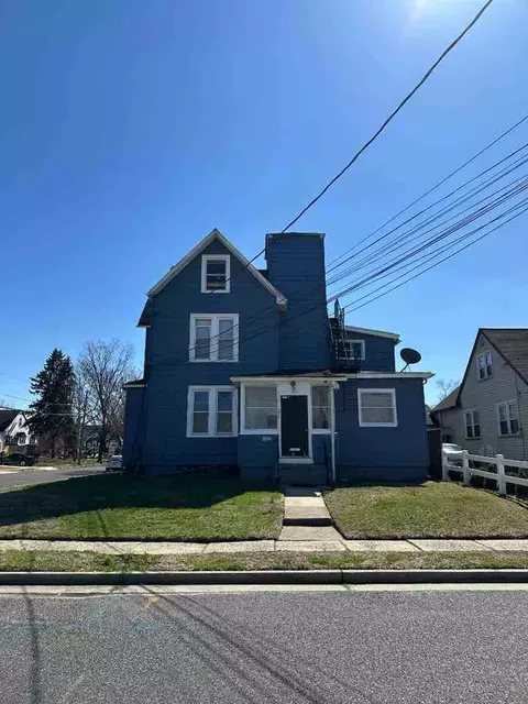 102 4th Ave, Mount Ephraim, NJ 08059
