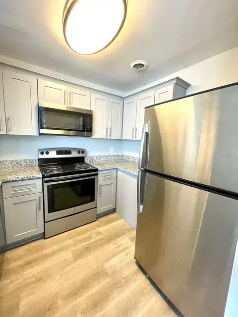 415 W 10th St, Charlotte, NC 28202